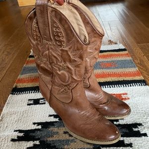 Heeled Cowgirl Boots